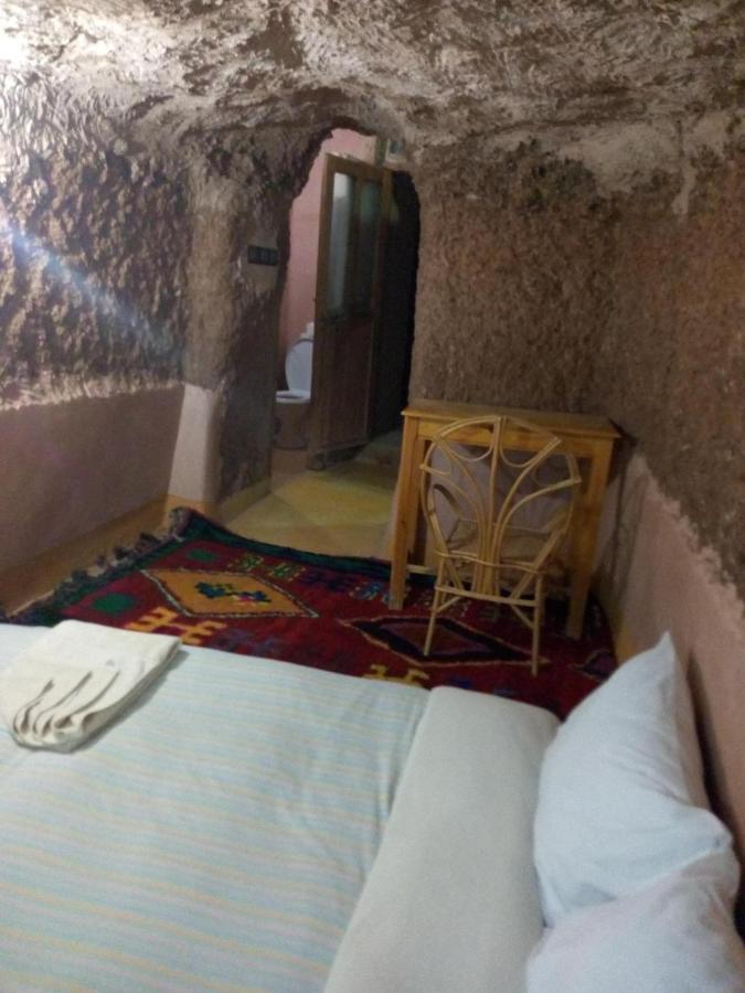 chambre cave Miss roses dades maroc