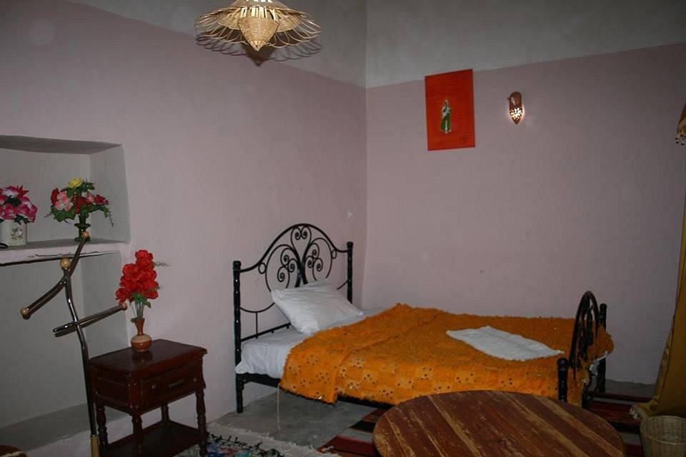 Chambre el hoot miss roses dades
